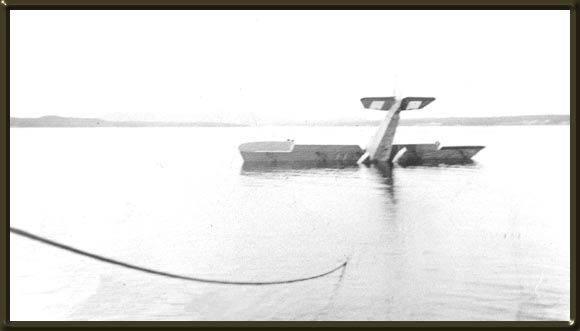 [Crash of Cotton's plane in Botwood harbour, 1920-21]