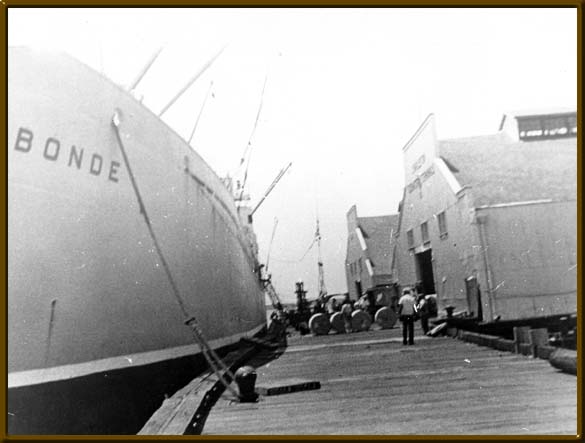 [The Bonde tied up at Botwood]